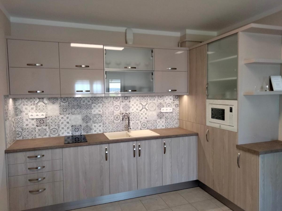 Wildflower Apartment Balatonfured Bagian luar foto
