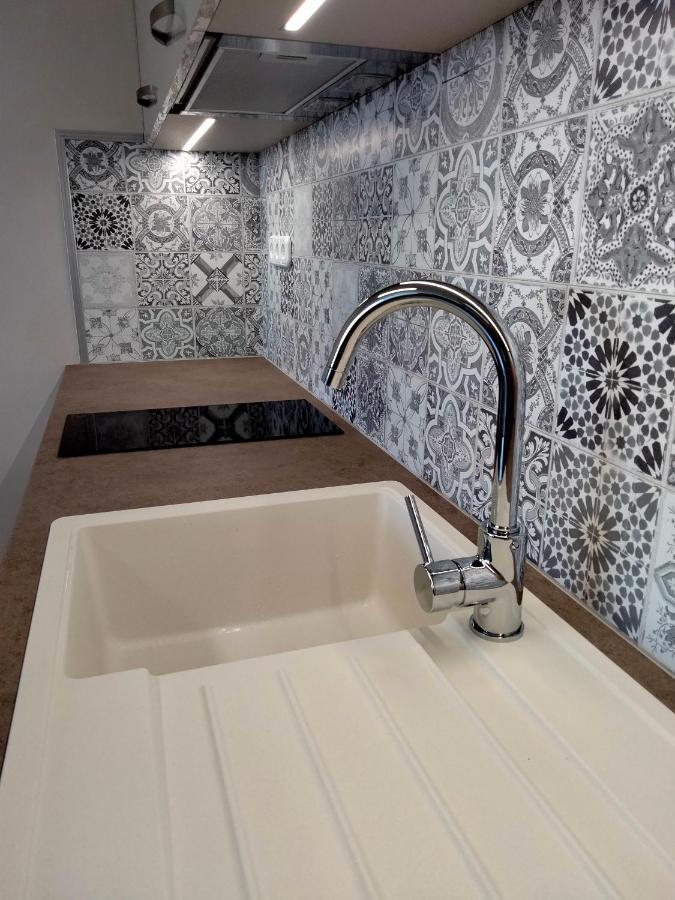 Wildflower Apartment Balatonfured Bagian luar foto