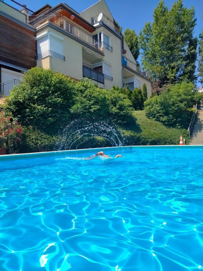 Wildflower Apartment Balatonfured Bagian luar foto